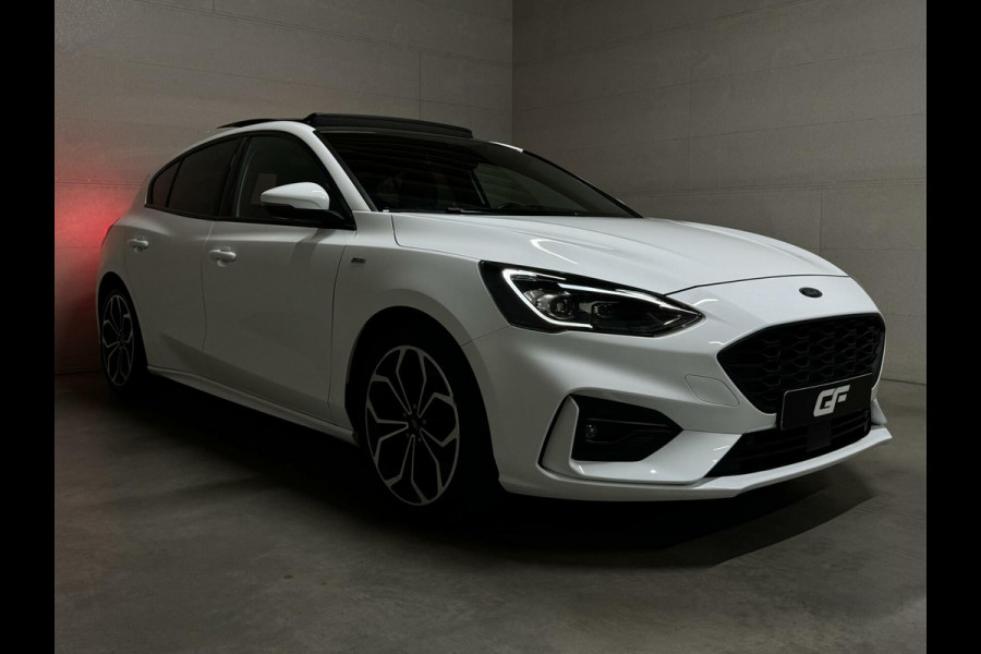 Ford Focus 1.5 EcoBoost ST Line Pano ACC CarPlay Winterpack