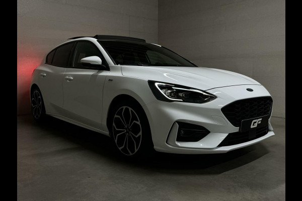 Ford Focus 1.5 EcoBoost ST Line Pano ACC CarPlay Winterpack