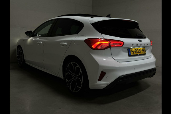 Ford Focus 1.5 EcoBoost ST Line Pano ACC CarPlay Winterpack