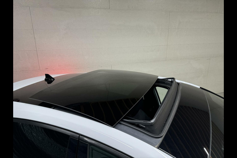Ford Focus 1.5 EcoBoost ST Line Pano ACC CarPlay Winterpack