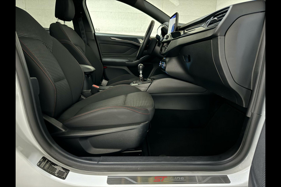 Ford Focus 1.5 EcoBoost ST Line Pano ACC CarPlay Winterpack