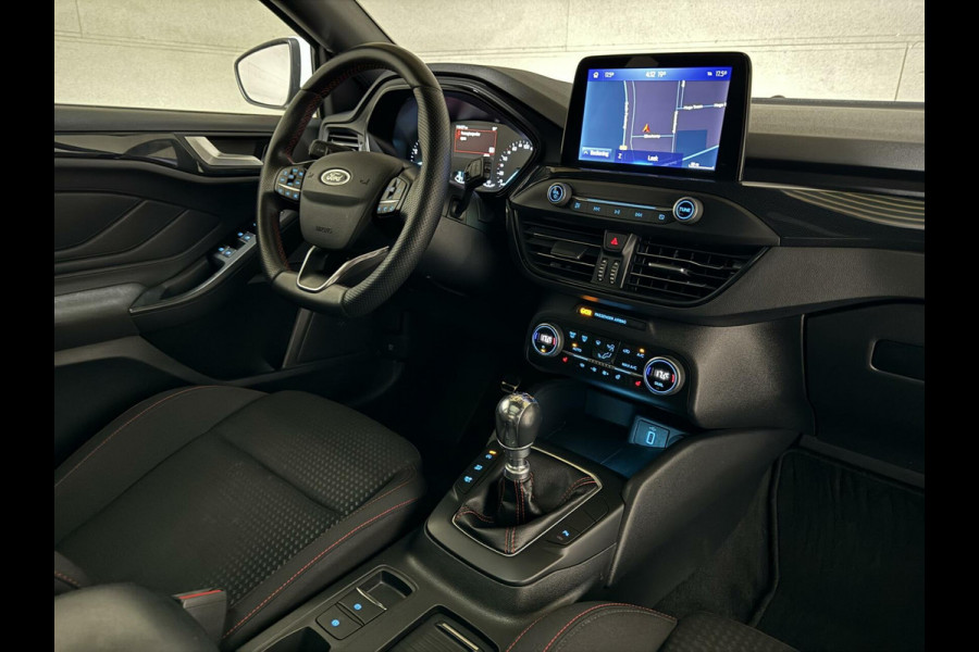 Ford Focus 1.5 EcoBoost ST Line Pano ACC CarPlay Winterpack