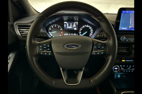 Ford Focus 1.5 EcoBoost ST Line Pano ACC CarPlay Winterpack