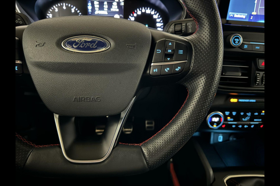 Ford Focus 1.5 EcoBoost ST Line Pano ACC CarPlay Winterpack