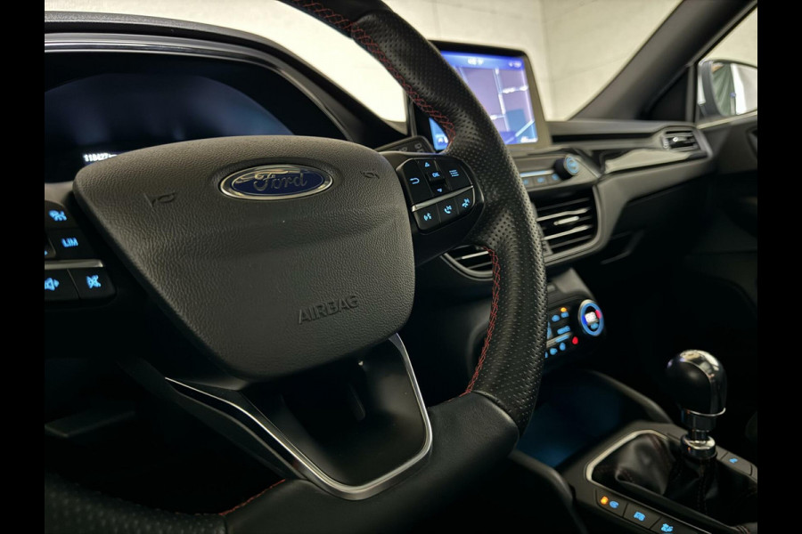 Ford Focus 1.5 EcoBoost ST Line Pano ACC CarPlay Winterpack