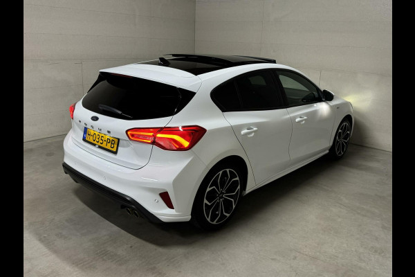 Ford Focus 1.5 EcoBoost ST Line Pano ACC CarPlay Winterpack