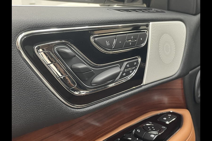 Lincoln Navigator Lang Preferred Blacklabel