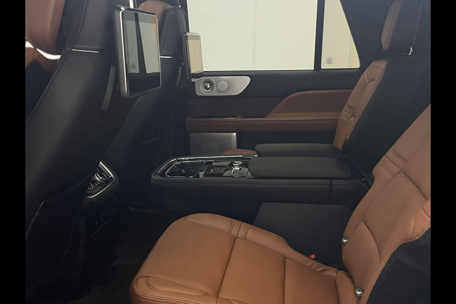 Lincoln Navigator Lang Preferred Blacklabel