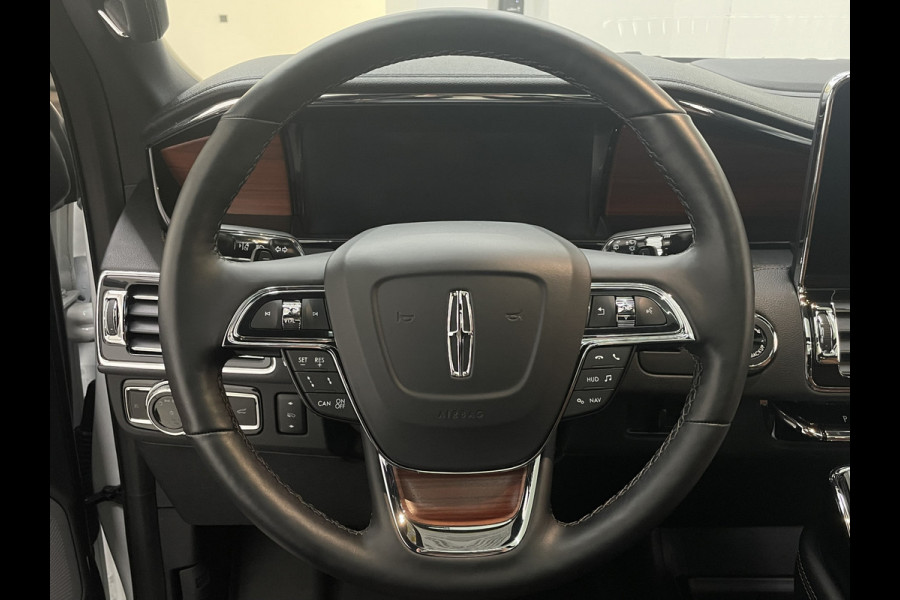 Lincoln Navigator Lang Preferred Blacklabel