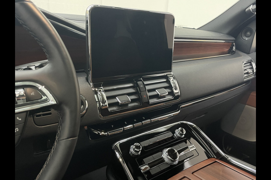 Lincoln Navigator Lang Preferred Blacklabel