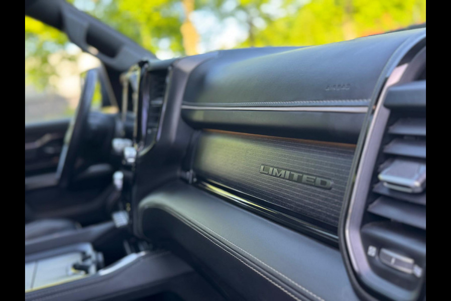 RAM 1500 5.7 Limited Night NL-AUTO