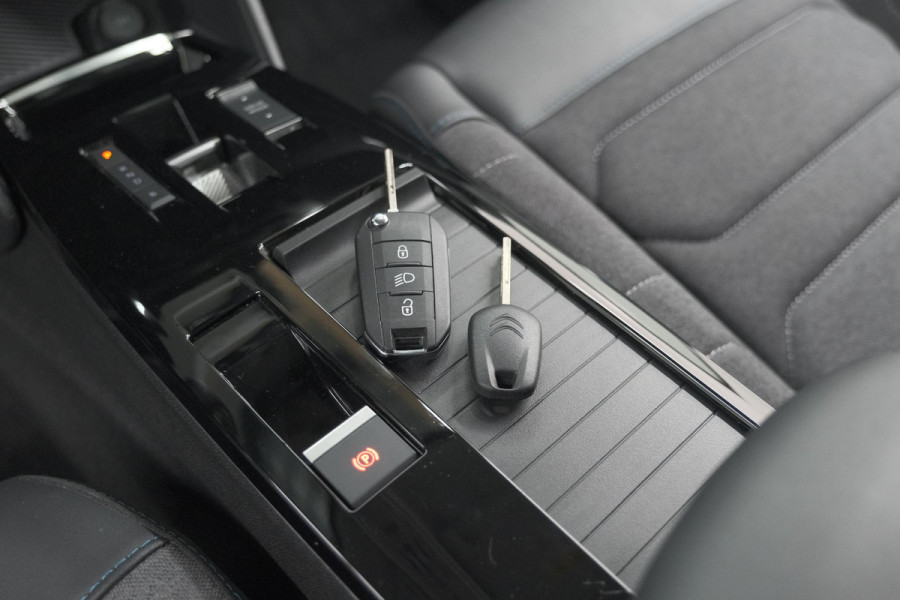 Citroën Ë-C4 Feel Pack 50 kWh | Camera | Navigatie | Apple Carplay | Parkeersensoren