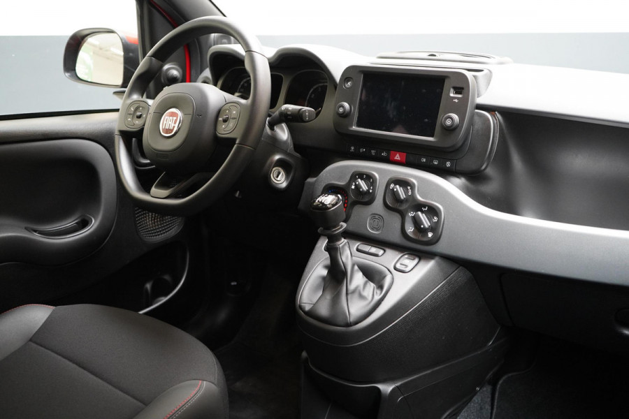 Fiat Panda 1.0 Hybrid Sport | Airconditioning | Hoge instap | Lm velgen | Apple CarPlay
