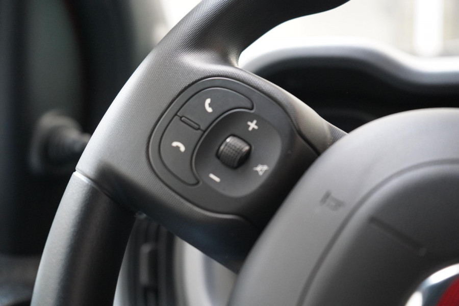Fiat Panda 1.0 Hybrid Sport | Airconditioning | Hoge instap | Lm velgen | Apple CarPlay
