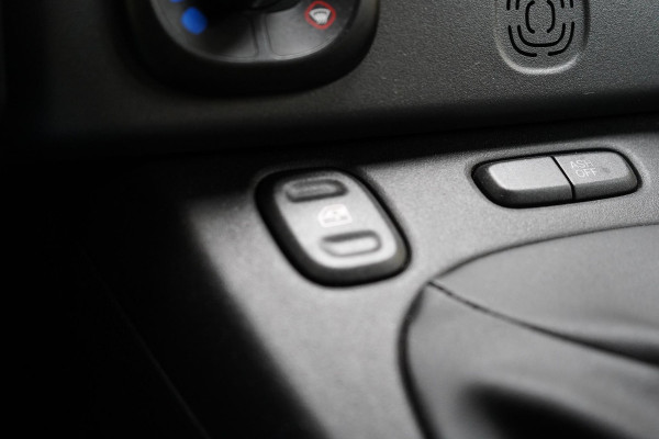 Fiat Panda 1.0 Hybrid Sport | Airconditioning | Hoge instap | Lm velgen | Apple CarPlay