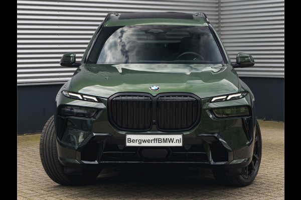BMW X7 xDrive40i M-Sport Pro - 7-Zits - Individual "Malachitgrün" - Executive Drive Pro - Active Steering