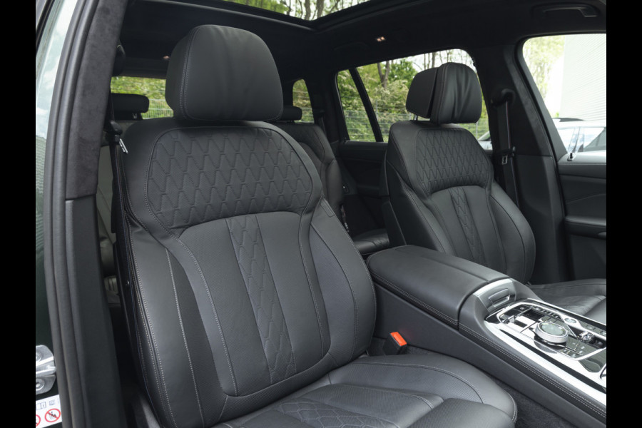BMW X7 xDrive40i M-Sport Pro - 7-Zits - Individual "Malachitgrün" - Executive Drive Pro - Active Steering
