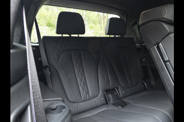 BMW X7 xDrive40i M-Sport Pro - 7-Zits - Individual "Malachitgrün" - Executive Drive Pro - Active Steering