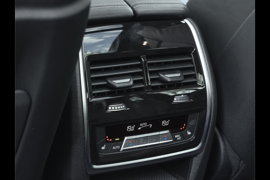 BMW X7 xDrive40i M-Sport Pro - 7-Zits - Individual "Malachitgrün" - Executive Drive Pro - Active Steering