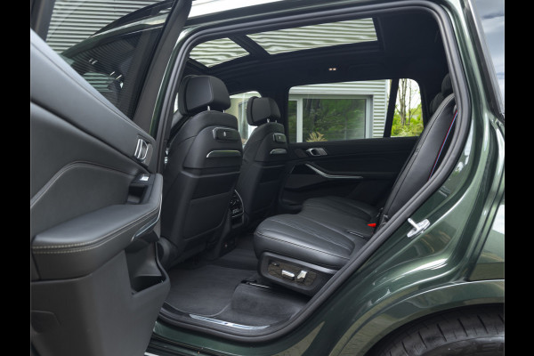 BMW X7 xDrive40i M-Sport Pro - 7-Zits - Individual "Malachitgrün" - Executive Drive Pro - Active Steering
