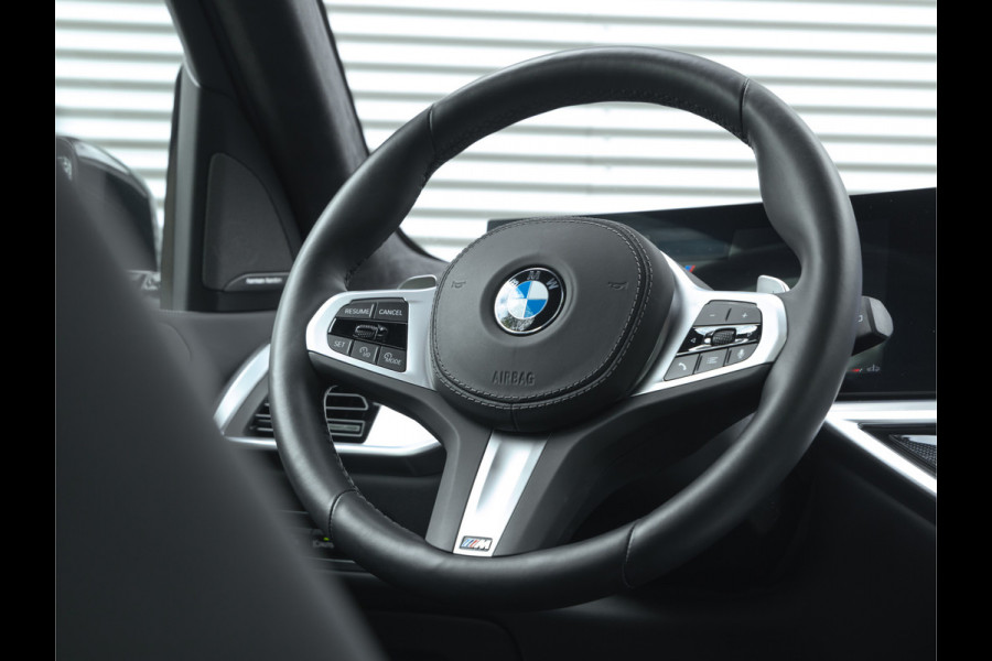 BMW X7 xDrive40i M-Sport Pro - 7-Zits - Individual "Malachitgrün" - Executive Drive Pro - Active Steering