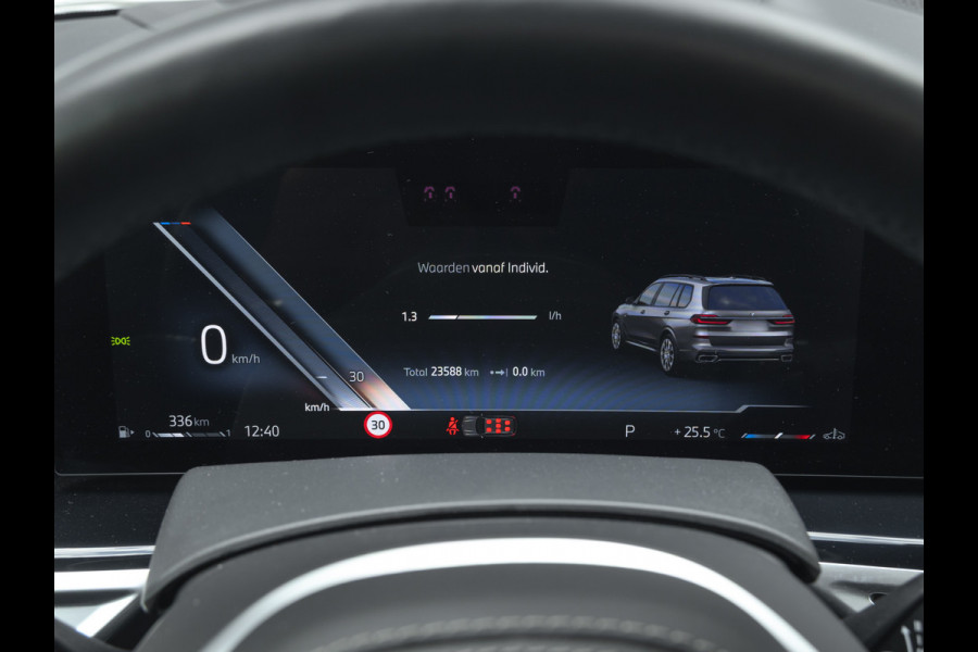 BMW X7 xDrive40i M-Sport Pro - 7-Zits - Individual "Malachitgrün" - Executive Drive Pro - Active Steering