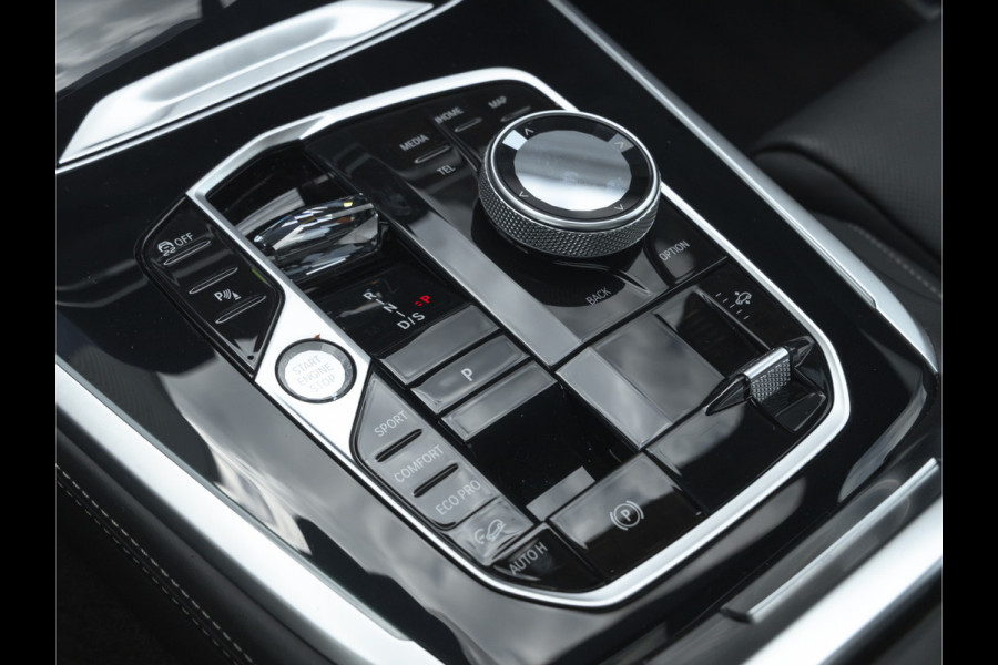BMW X7 xDrive40i M-Sport Pro - 7-Zits - Individual "Malachitgrün" - Executive Drive Pro - Active Steering