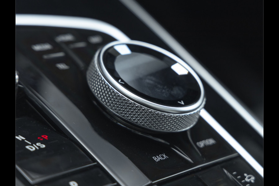 BMW X7 xDrive40i M-Sport Pro - 7-Zits - Individual "Malachitgrün" - Executive Drive Pro - Active Steering