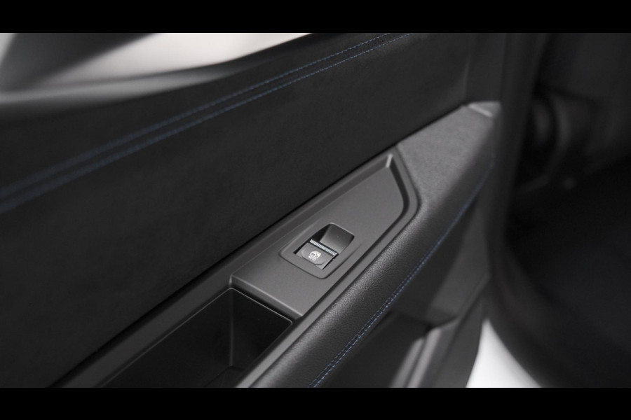 Renault Austral E-Tech Hybrid 200 Techno Esprit Alpine | Panoramadak | Camera | Dodehoekdetectie | Adaptieve Cruise Control