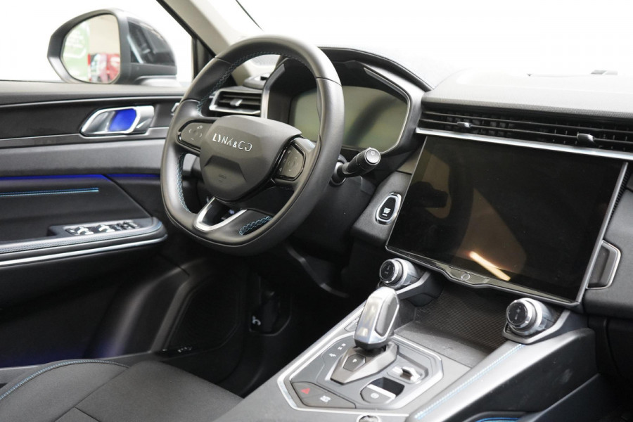 Lynk & Co 01 1.5 | Panoramadak | Navigatie | Apple CarPlay | Camera | Memory