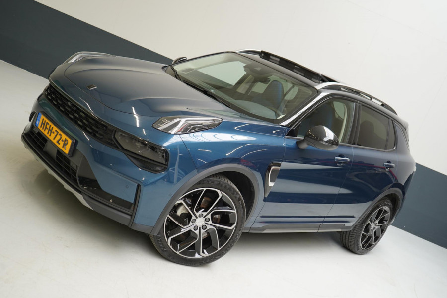 Lynk & Co 01 1.5 | Panoramadak | Navigatie | Apple CarPlay | Camera | Memory