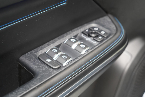 Lynk & Co 01 1.5 | Panoramadak | Navigatie | Apple CarPlay | Camera | Memory
