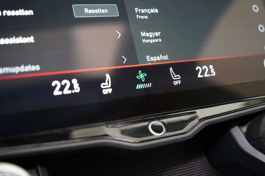 Lynk & Co 01 1.5 | Panoramadak | Navigatie | Apple CarPlay | Camera | Memory