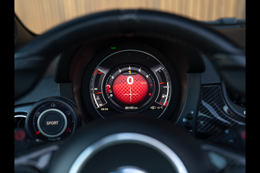 Abarth 695 C Rivale | Automaat | Akrapovic uitlaat | Carplay | Carbon dash.