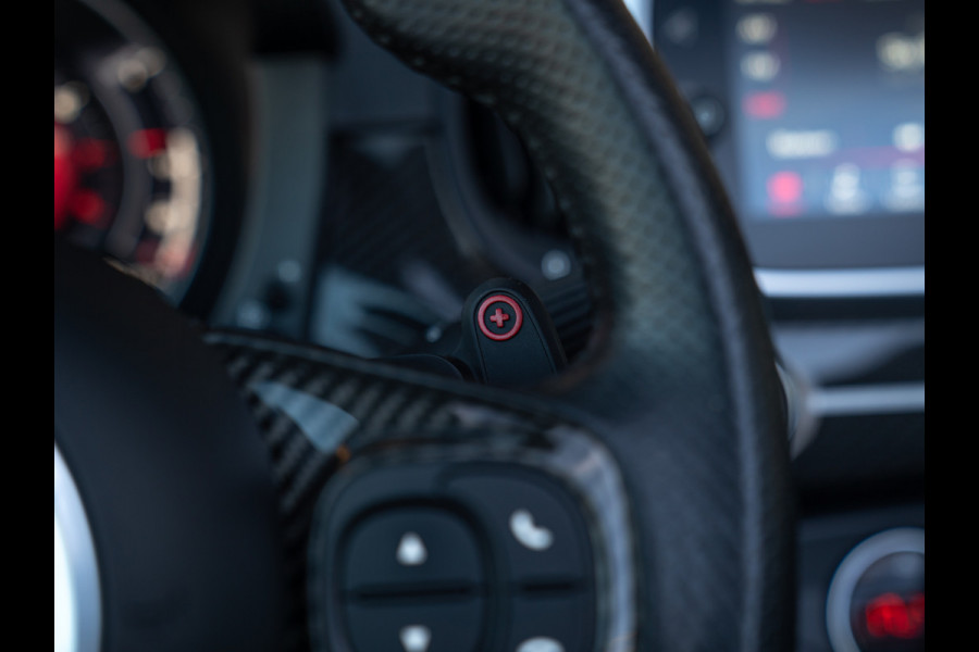 Abarth 695 C Rivale | Automaat | Akrapovic uitlaat | Carplay | Carbon dash.