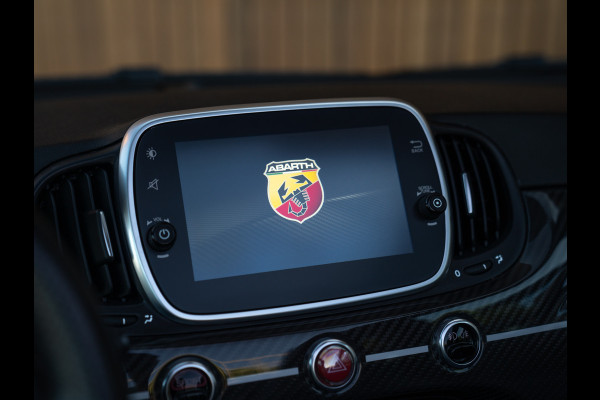 Abarth 695 C Rivale | Automaat | Akrapovic uitlaat | Carplay | Carbon dash.