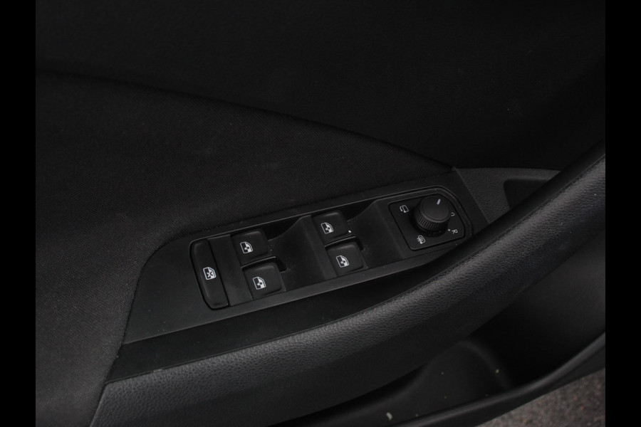Škoda Kamiq 1.0 TSI 115pk Automaat Business Edition | Navigatie | Android Auto / Apple Carplay | Climate Control | Camera | Parkeer sensoren | Lichtmetalen Velgen | Dab | Digitale Cockpit | Keyless | Led | Cruise Control