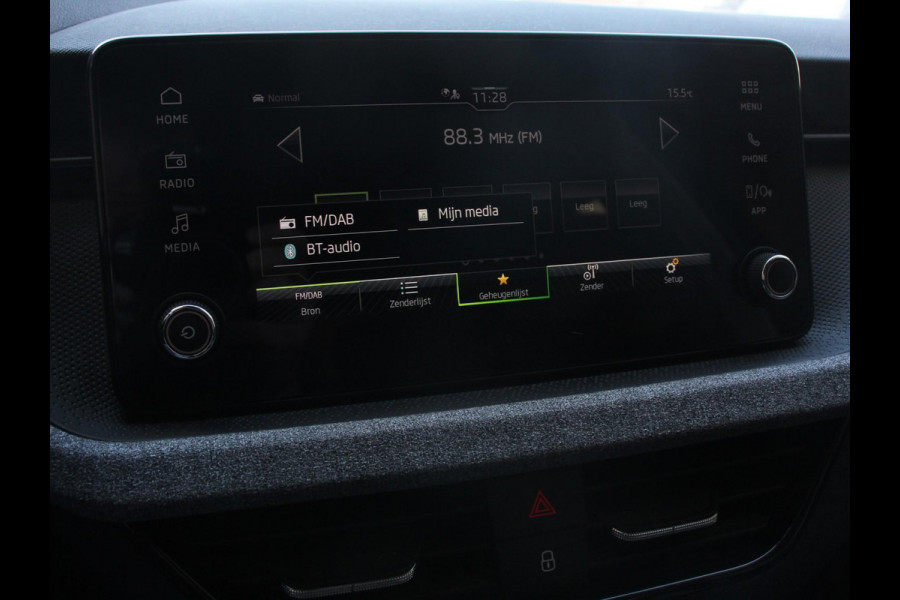 Škoda Kamiq 1.0 TSI 115pk Automaat Business Edition | Navigatie | Android Auto / Apple Carplay | Climate Control | Camera | Parkeer sensoren | Lichtmetalen Velgen | Dab | Digitale Cockpit | Keyless | Led | Cruise Control