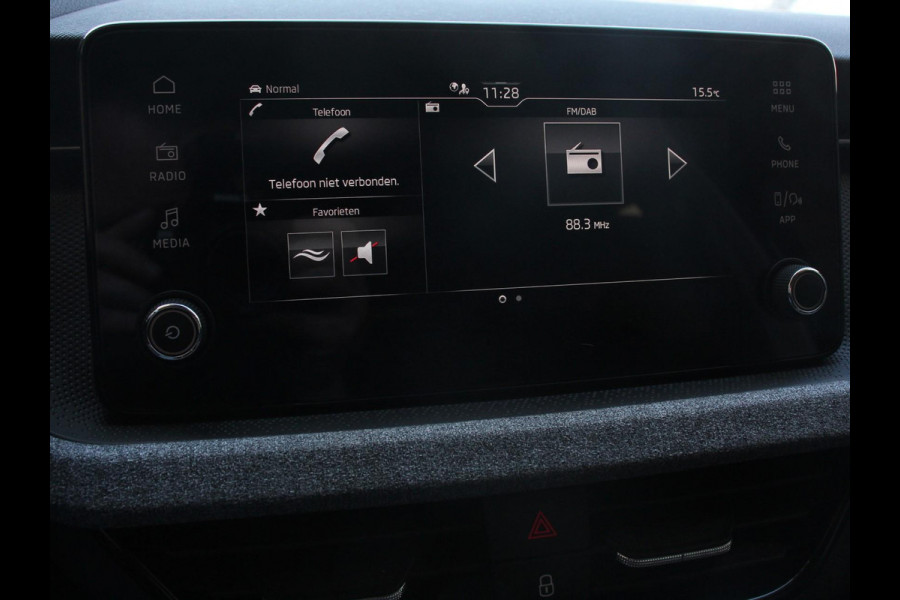 Škoda Kamiq 1.0 TSI 115pk Automaat Business Edition | Navigatie | Android Auto / Apple Carplay | Climate Control | Camera | Parkeer sensoren | Lichtmetalen Velgen | Dab | Digitale Cockpit | Keyless | Led | Cruise Control