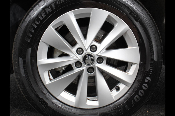 Škoda Kamiq 1.0 TSI 115pk Automaat Business Edition | Navigatie | Android Auto / Apple Carplay | Climate Control | Camera | Parkeer sensoren | Lichtmetalen Velgen | Dab | Digitale Cockpit | Keyless | Led | Cruise Control