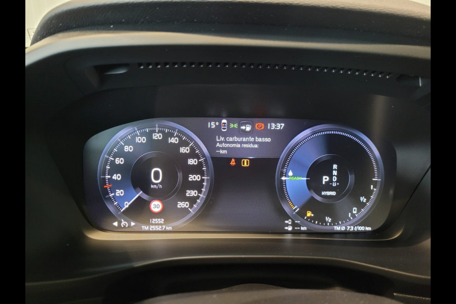 Volvo XC40 T4 Aut. Plug-in Hybrid Plus Leder Facelift 211pk