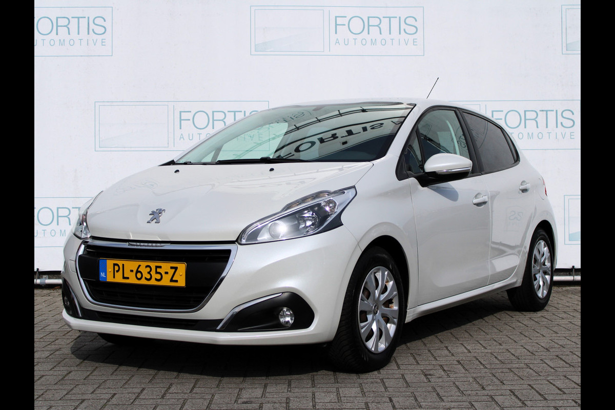 Peugeot 208 1.2 PureTech Blue Lion NL AUTO | CARPLAY | NAVI | AIRCO | PARELMOER | Peugeot 208 1.2 PureTech Blue Lion NL AUTO | CARPLAY | NAVI | AIRCO | PARELMOER |