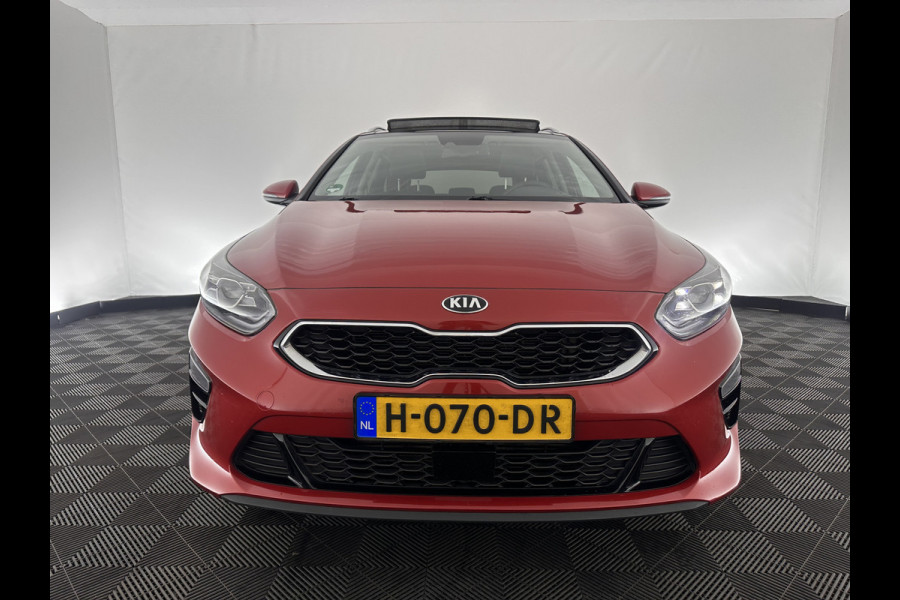 Kia Ceed Sportswagon 1.4 T-GDi ExecutiveLine Aut. *PANO | FULL-LEATHER | ADAPTIVE-CRUISE | FULL-LED | MEMORY-PACK | DIGI-COCKPIT | JBL-SOUND | BLIS | KEYLESS | COMFORT-SEATS | NAVI-FULLMAP | 17''ALU*