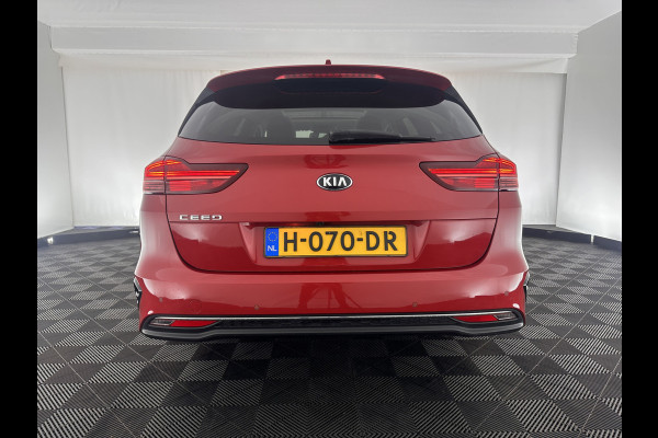 Kia Ceed Sportswagon 1.4 T-GDi ExecutiveLine Aut. *PANO | FULL-LEATHER | ADAPTIVE-CRUISE | FULL-LED | MEMORY-PACK | DIGI-COCKPIT | JBL-SOUND | BLIS | KEYLESS | COMFORT-SEATS | NAVI-FULLMAP | 17''ALU*