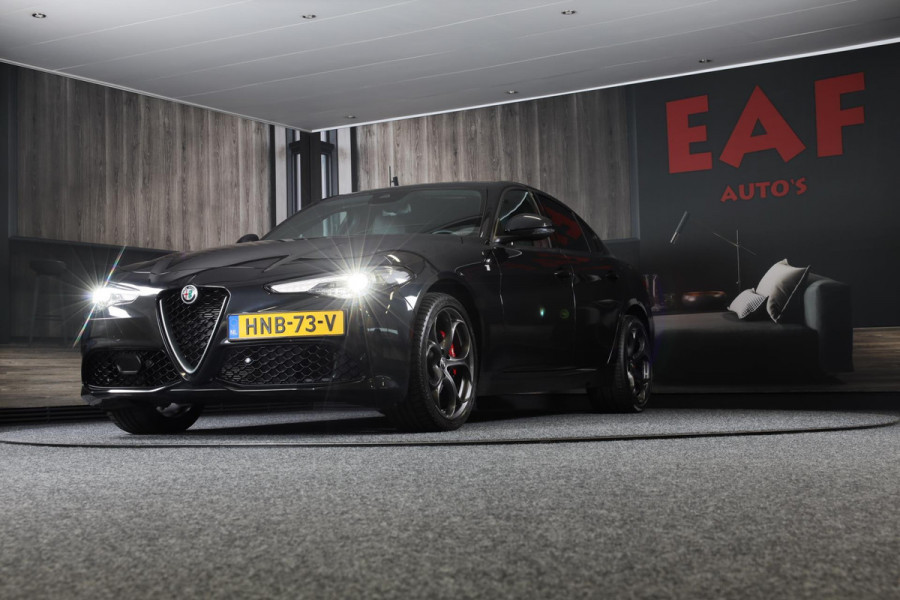 Alfa Romeo Giulia 2.0 T GME AWD Ti 280 Pk / FACELIFT / Aut / Navi / Camera / Memory / Acc / Lane Assist / Led / 19 Inch