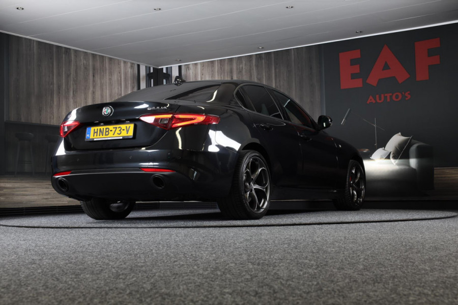 Alfa Romeo Giulia 2.0 T GME AWD Ti 280 Pk / FACELIFT / Aut / Navi / Camera / Memory / Acc / Lane Assist / Led / 19 Inch