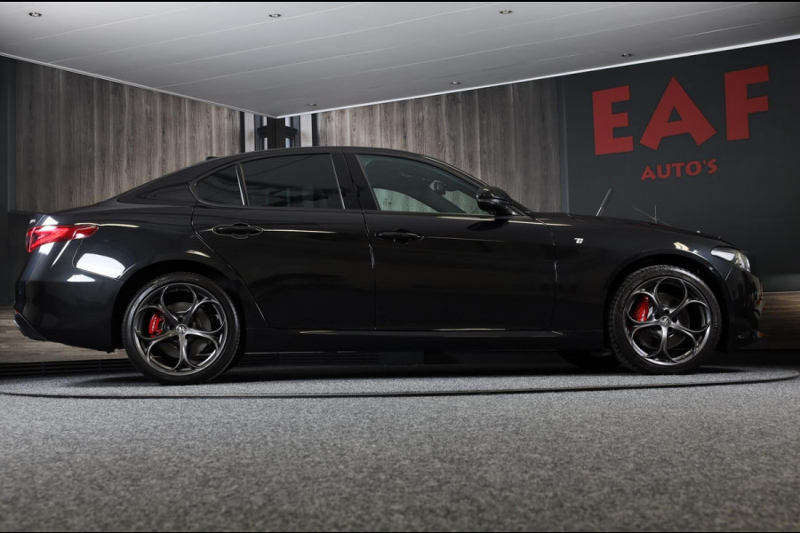 Alfa Romeo Giulia 2.0 T GME AWD Ti 280 Pk / FACELIFT / Aut / Navi / Camera / Memory / Acc / Lane Assist / Led / 19 Inch