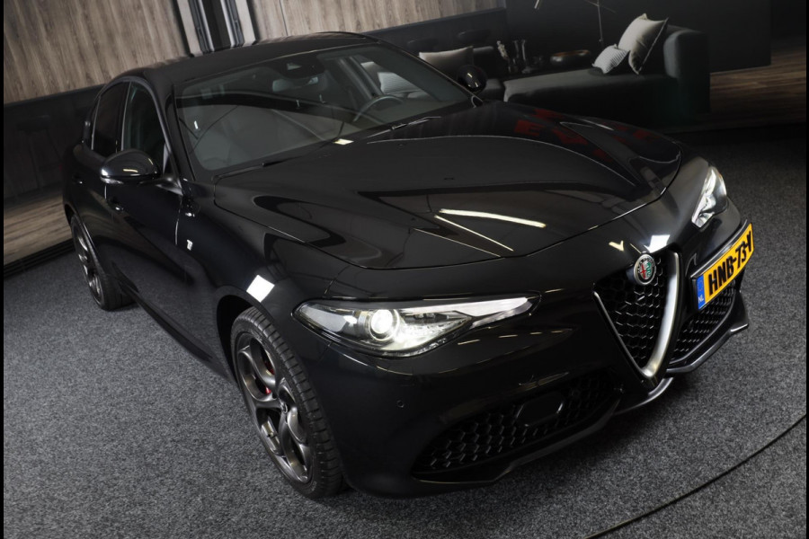 Alfa Romeo Giulia 2.0 T GME AWD Ti 280 Pk / FACELIFT / Aut / Navi / Camera / Memory / Acc / Lane Assist / Led / 19 Inch