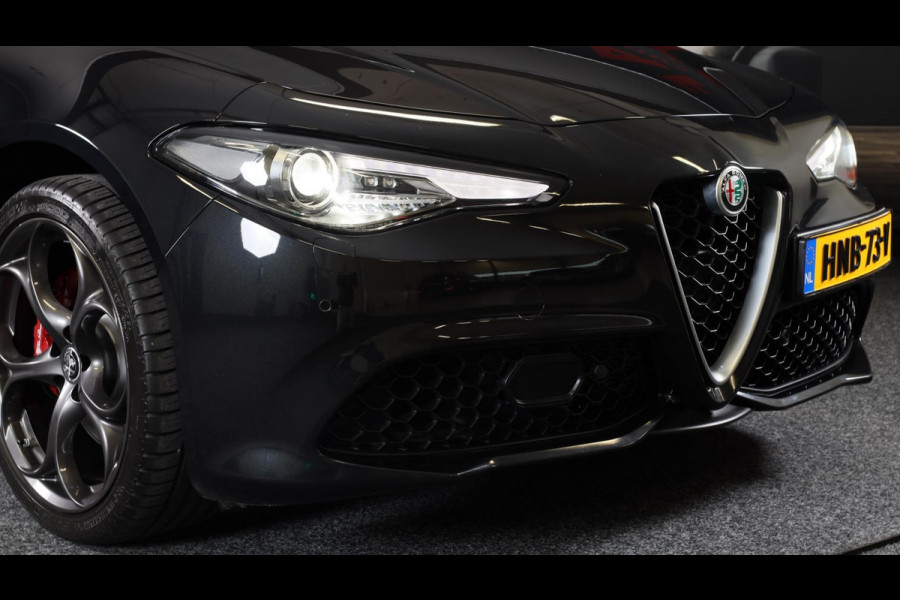 Alfa Romeo Giulia 2.0 T GME AWD Ti 280 Pk / FACELIFT / Aut / Navi / Camera / Memory / Acc / Lane Assist / Led / 19 Inch