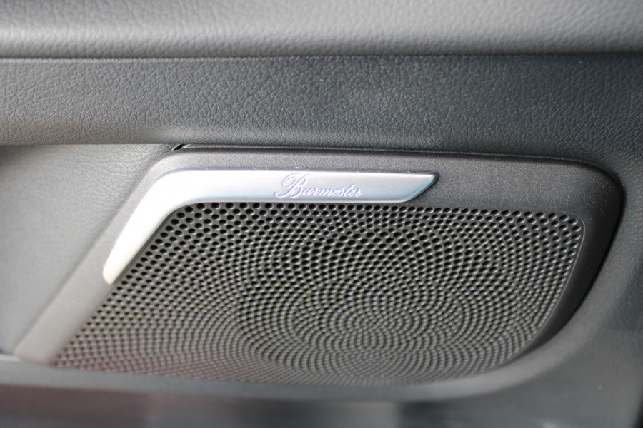 Mercedes-Benz Eqv 300 L2 / AMG / New Model / 7/8-Persoons / Luchtvering / Led / Electr Stoelen / Vol Opties / NIEUW!!